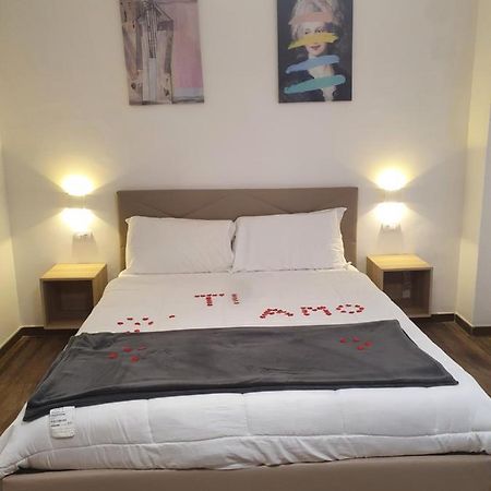 Boutique Dei Greci Hotel Наполи Екстериор снимка