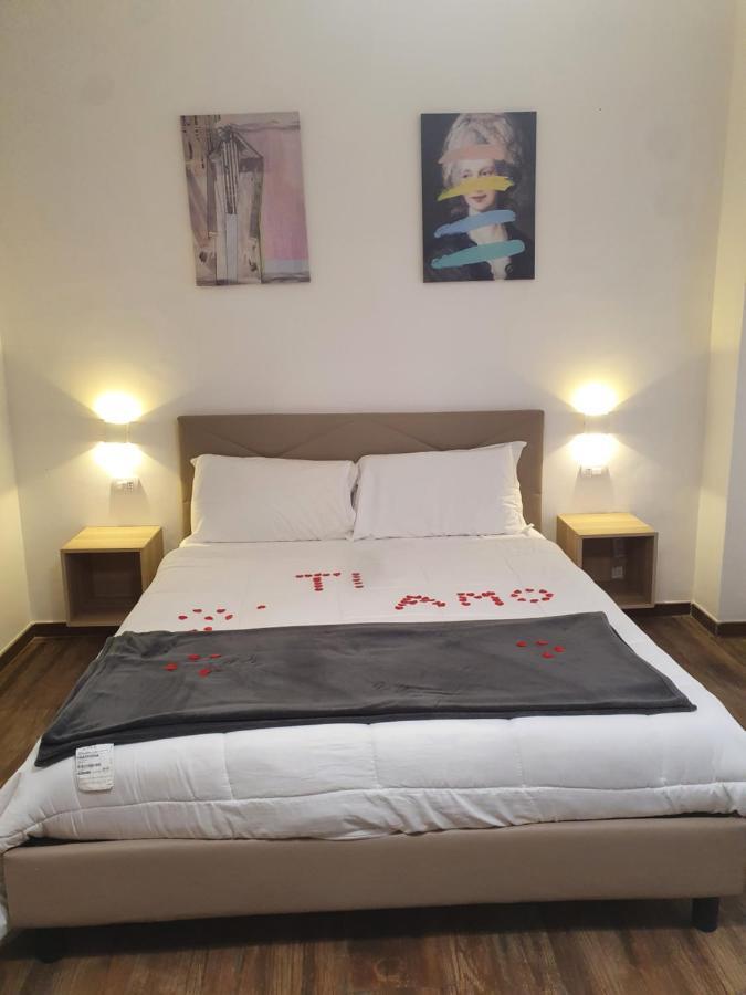 Boutique Dei Greci Hotel Наполи Екстериор снимка