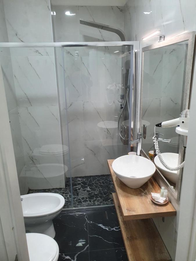 Boutique Dei Greci Hotel Наполи Екстериор снимка