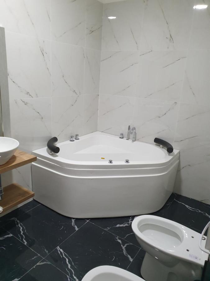 Boutique Dei Greci Hotel Наполи Екстериор снимка
