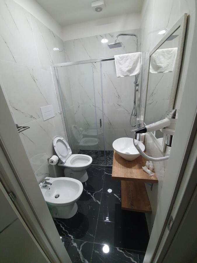Boutique Dei Greci Hotel Наполи Екстериор снимка