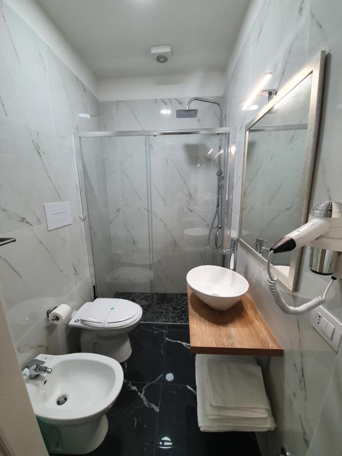 Boutique Dei Greci Hotel Наполи Екстериор снимка
